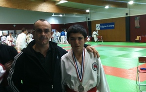 Julien GONNEVILLE 2ème en Coupe de ligue TBO 2012 ( -50kg minimes)