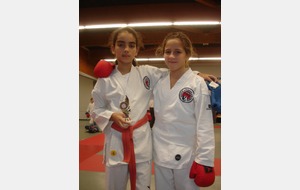 Coupe de ligue ISSOUDUN 2012
Nawar 2ème chez les benjamines - 30kg, selectionnée en Coupe de FRANCE !!!!