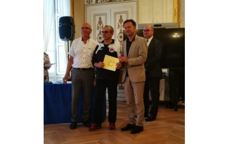 Médaille d'or de la jeunesse et des Sports !